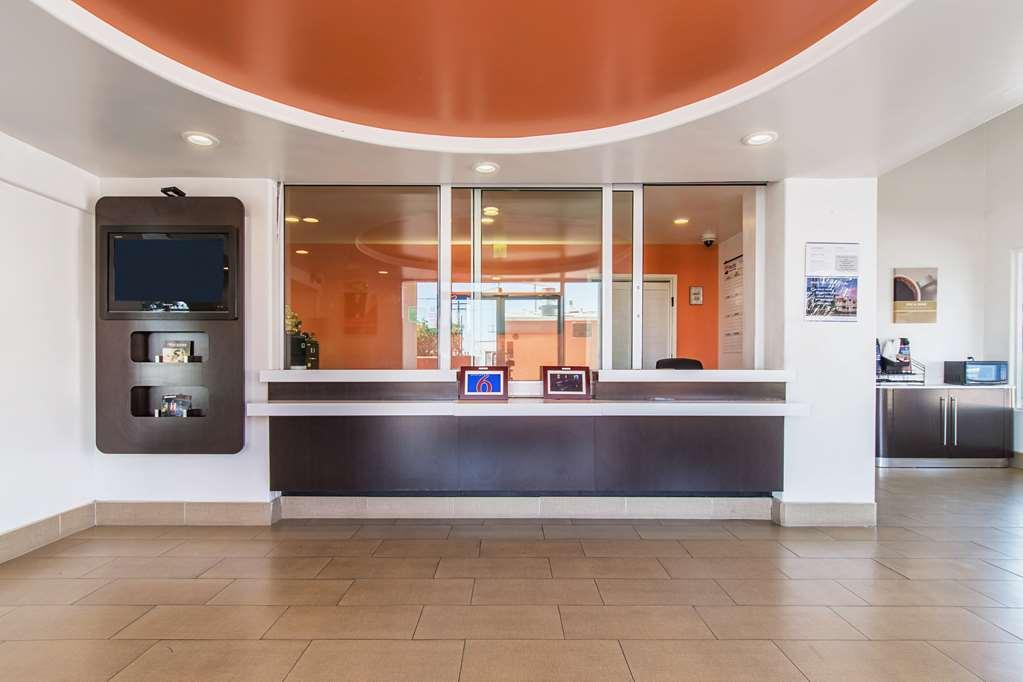 Studio 6 Victorville - Apple Valley Beltér fotó